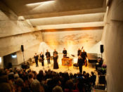 Blaibach: kompromisslose, erstklassige Konzerthausarchitektur im Bayerischen Wald. Fotos: Juan Martin Koch