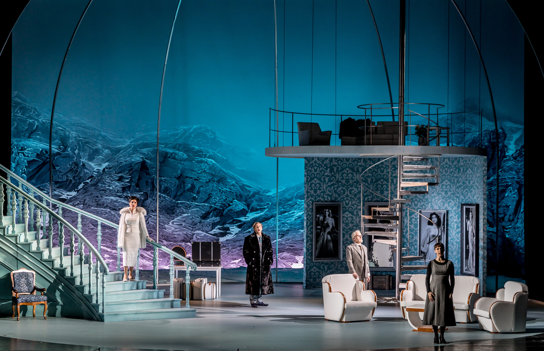 Warten auf Anatol – Die Oper Magdeburg glänzt mit Samuel Barbers Oper „Vanessa“